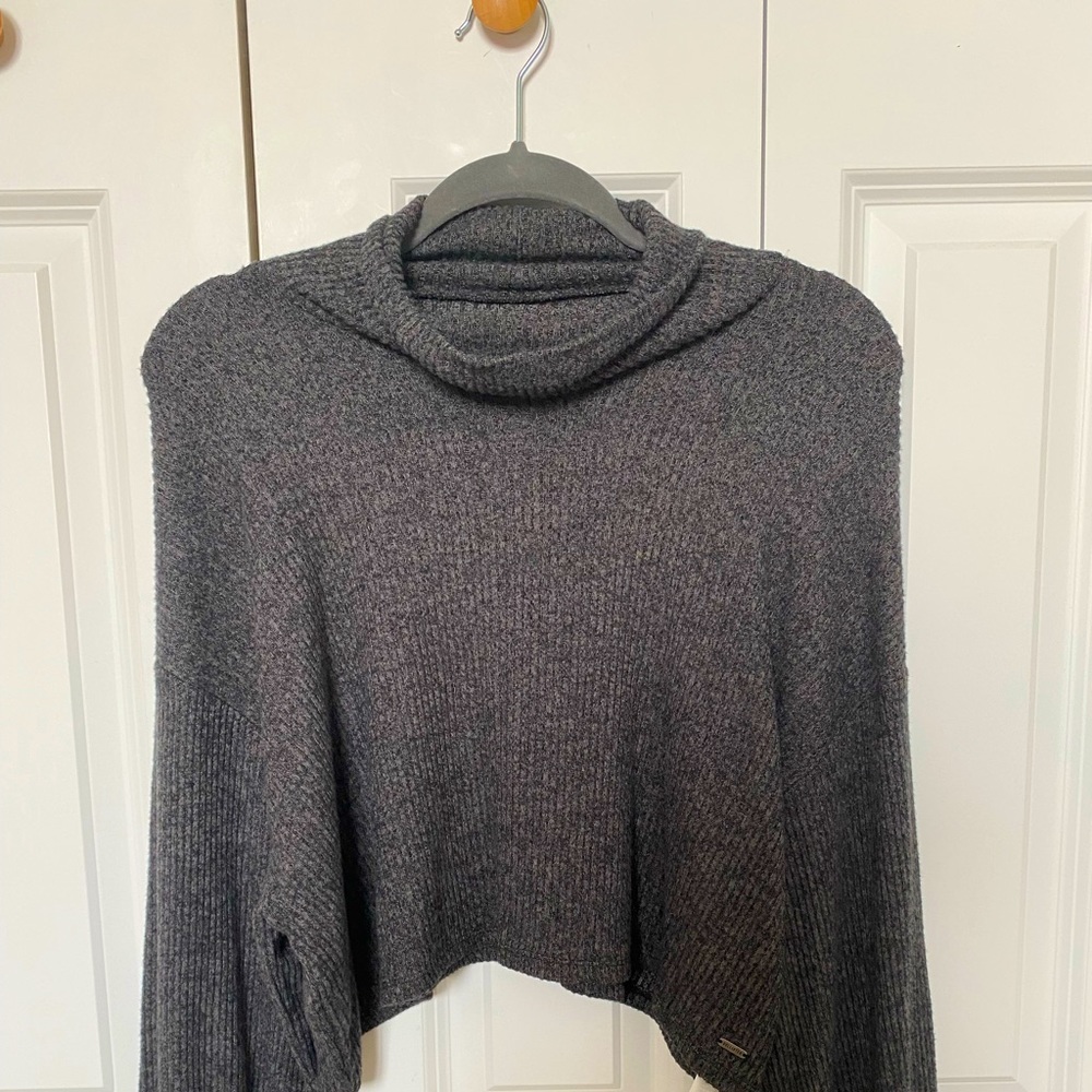 Hollister turtleneck sweater
